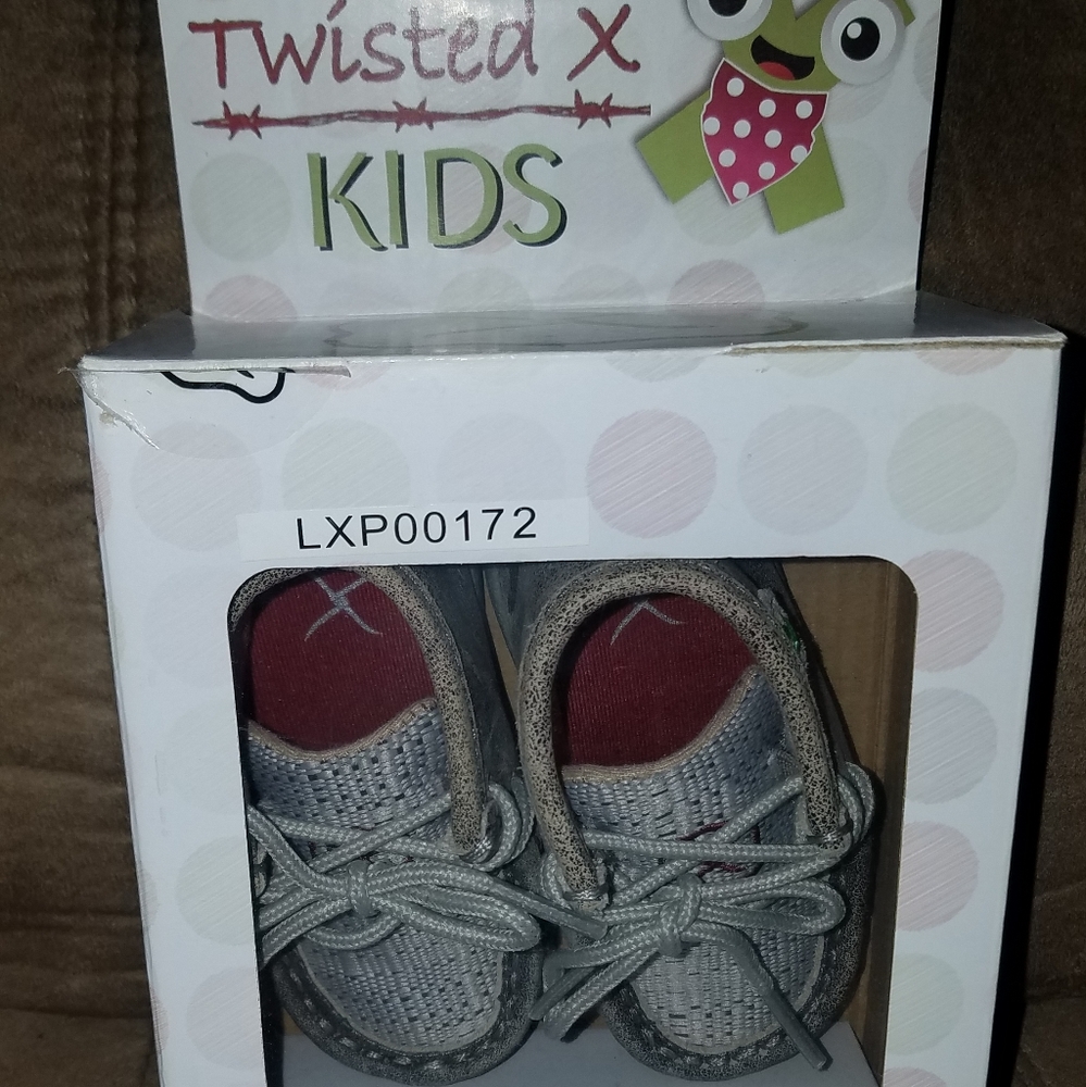NEW Twisted X infant shoes size 3